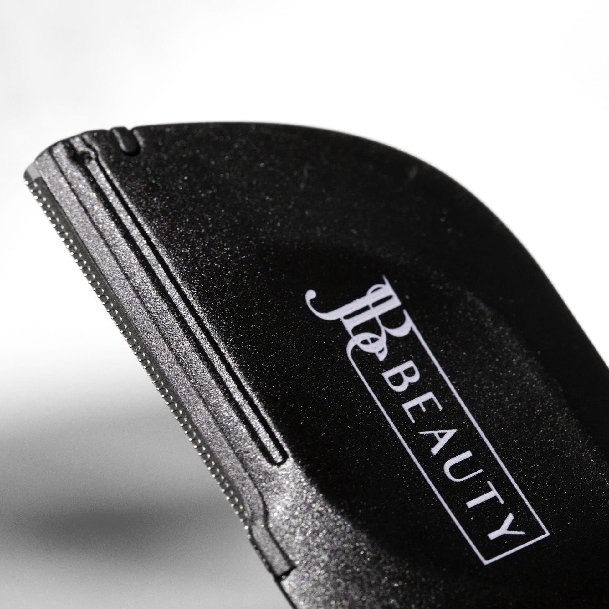 Precision facial razor.